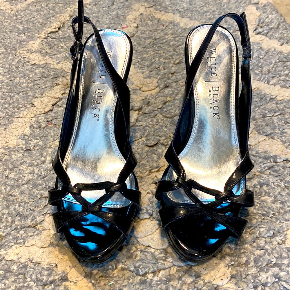 White House Black Market pumps